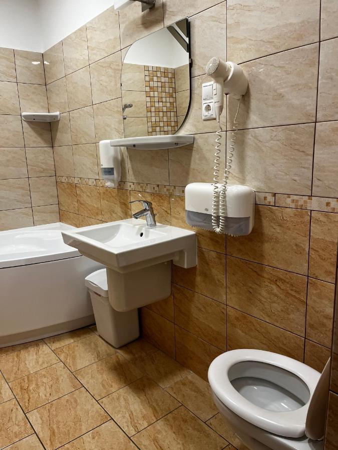 Nereus Park Hotel Balatonalmádi Dış mekan fotoğraf