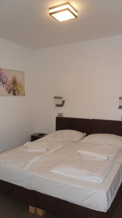 Nereus Park Hotel Balatonalmádi Dış mekan fotoğraf